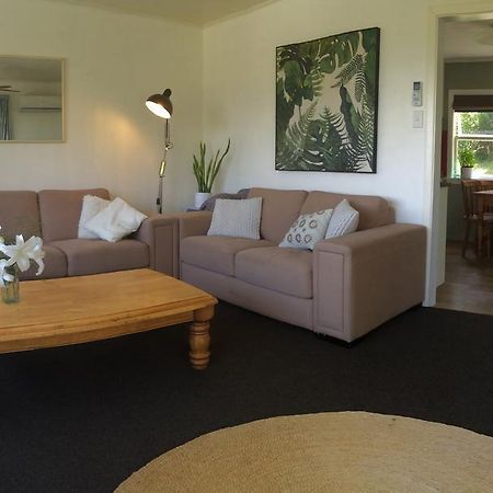 Tahuna Hills Guesthouse Нельсон Экстерьер фото